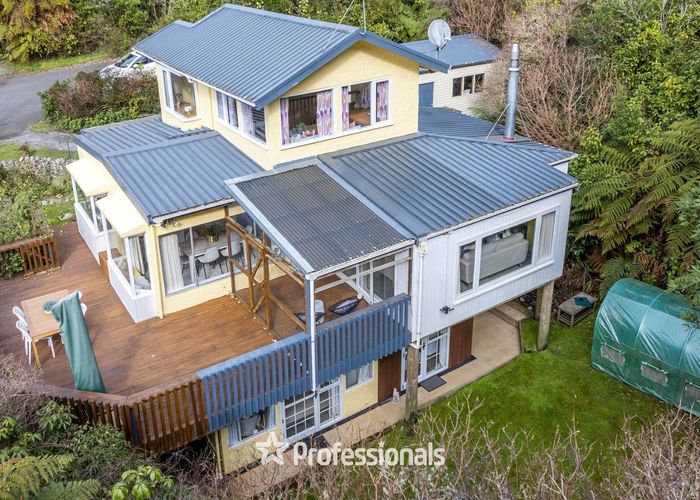  at 32 Avian Crescent, Blue Mountains, Upper Hutt, Wellington