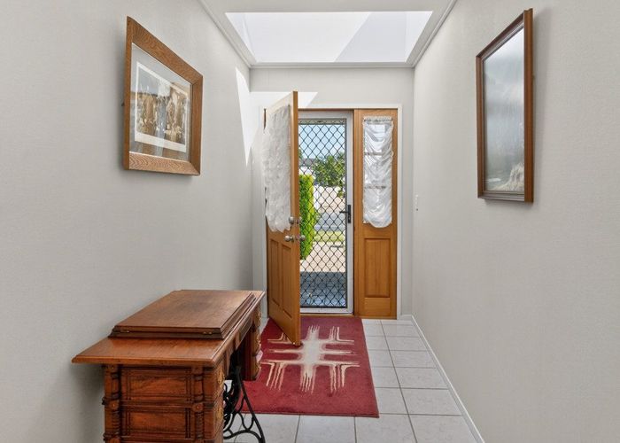  at 1/28 Hattaway Avenue, Bucklands Beach, Manukau City, Auckland