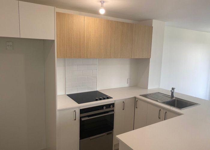  at 14/270 Onewa Road, Birkenhead, North Shore City, Auckland