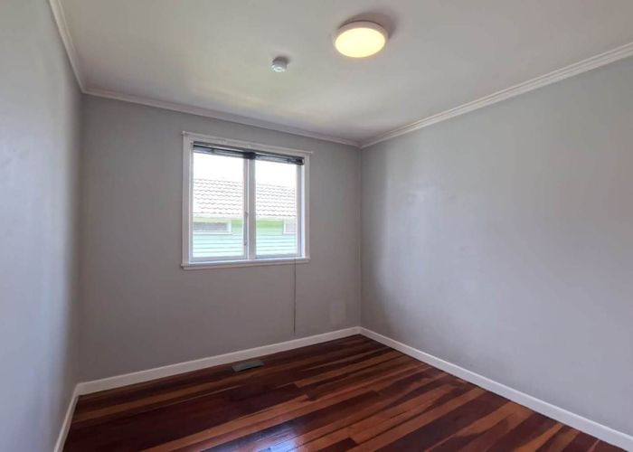  at 1/55 White Swan Road, Mount Roskill, Auckland City, Auckland
