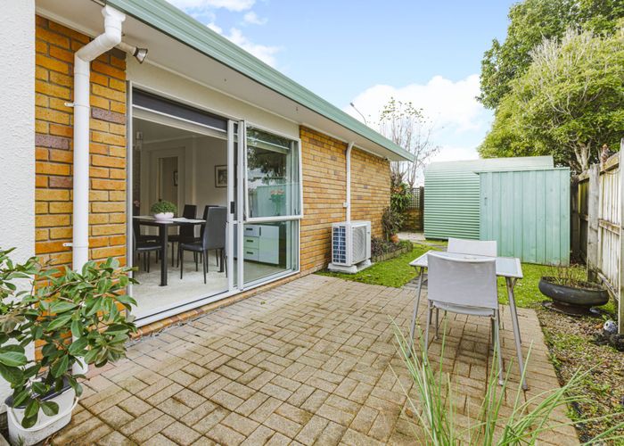  at 15 Sheriff Place, Randwick Park, Auckland