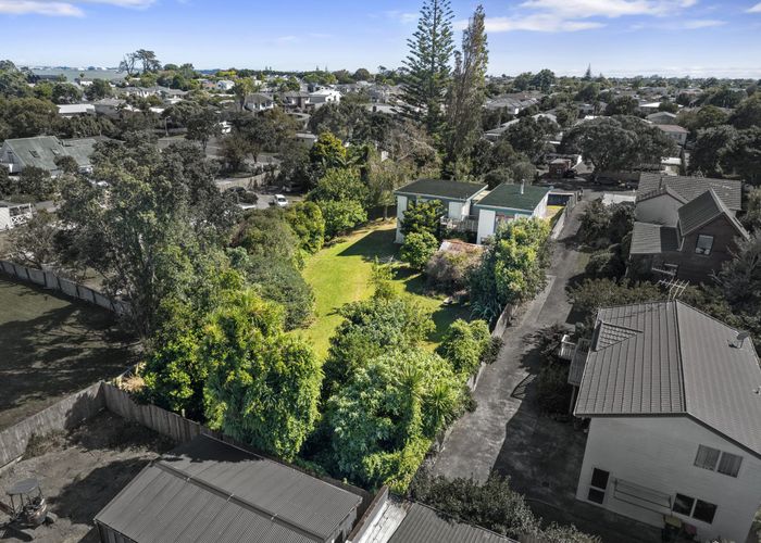  at 16 McInnes Road, Weymouth, Manukau City, Auckland