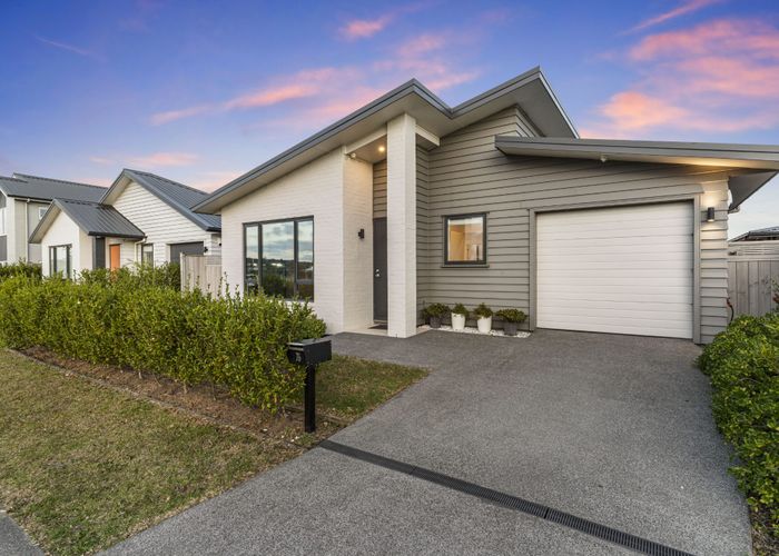  at 76 Te Napi Drive, Conifer Grove, Papakura, Auckland