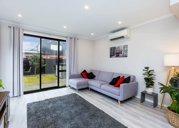  at 8 Gloaming Lane, Wallaceville, Upper Hutt, Wellington