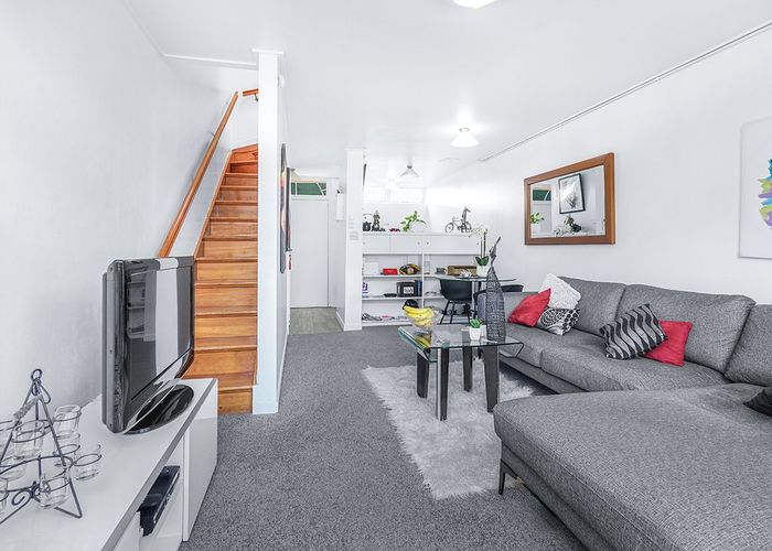  at 7/1 Coates Street, Hamilton East, Hamilton