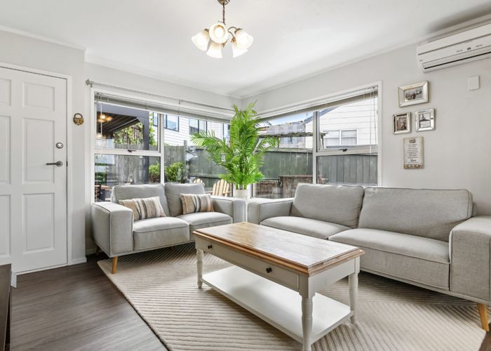  at 5/9 Manuka Road, Bayview, North Shore City, Auckland