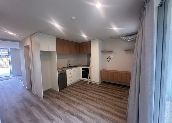  at 2/170 Blenheim Road, Riccarton, Christchurch City, Canterbury