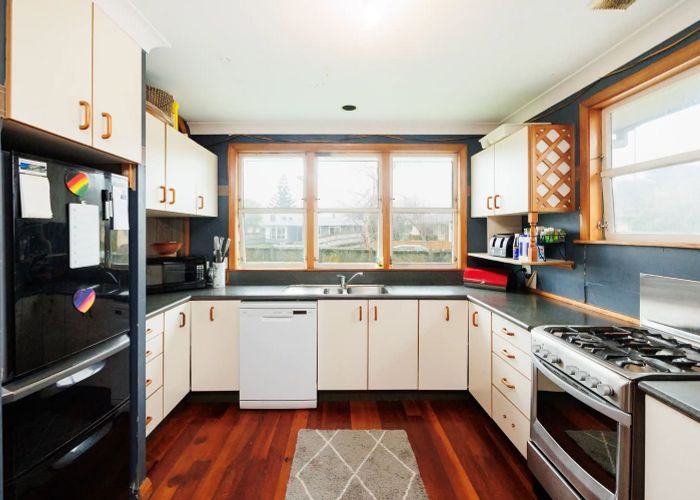  at 8 Flint Street, Milson, Palmerston North, Manawatu / Whanganui