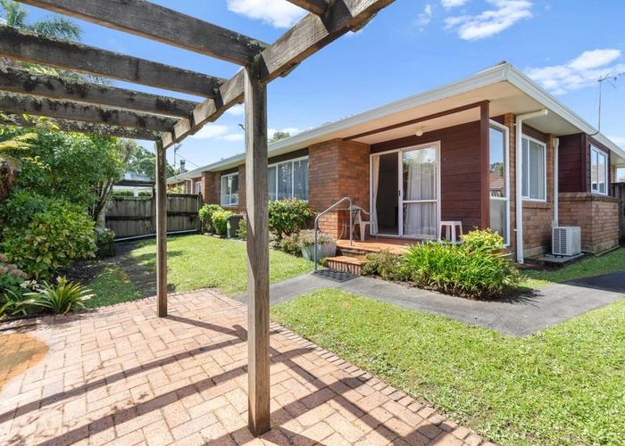  at 7/28A Godley Road, Green Bay, Waitakere City, Auckland