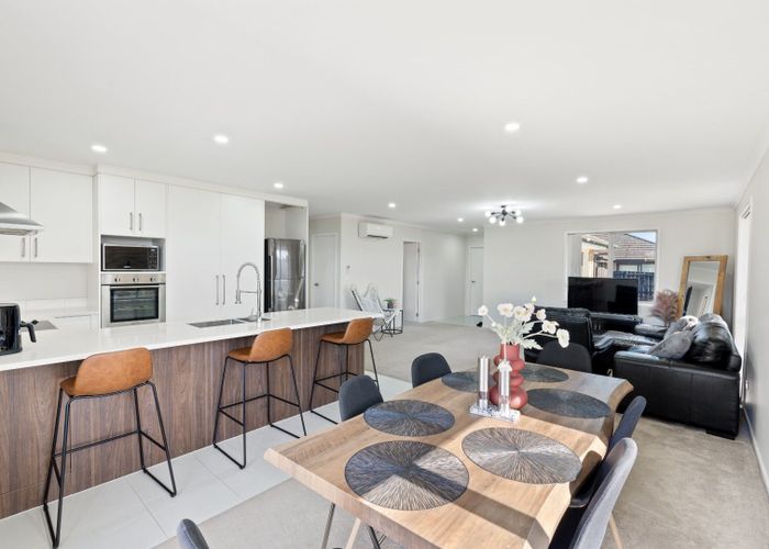  at 4 Captain Mitchell Drive, Opaheke, Papakura