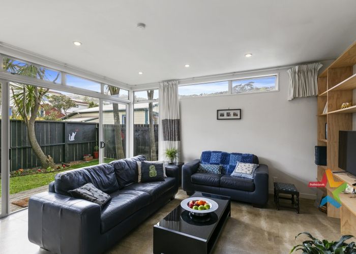  at 139B The Parade, Island Bay, Wellington