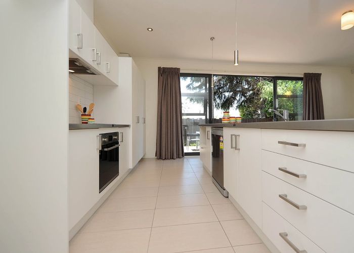  at 9B Athens Road, Onehunga, Auckland
