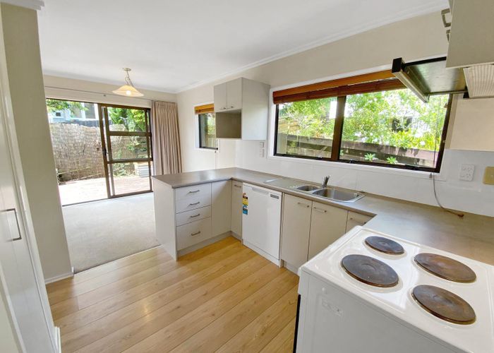  at 2/41 Rangatira Road, Beach Haven, North Shore City, Auckland