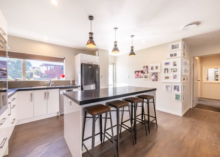  at 10 Seymour Grove, Kingsley Heights, Upper Hutt
