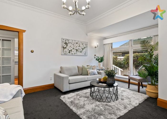  at 15 PURIRI ST , WOBURN, LOWER HUTT