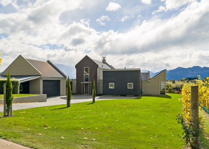  at 8 Elderberry Crescent, Wanaka