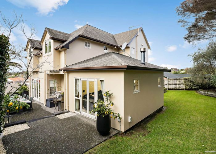  at 6 Chardonnay Rise, Henderson, Auckland