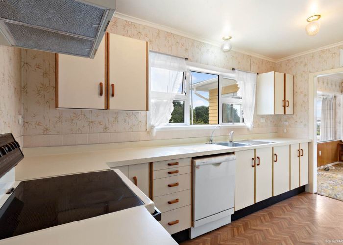  at 31 Sunrise Avenue, Murrays Bay, Auckland