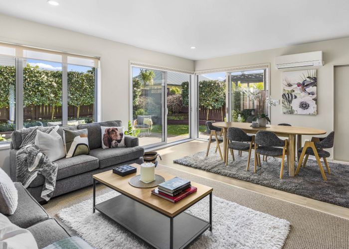  at 4/51 Cranbrook Place, Glendowie, Auckland