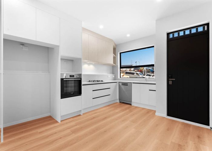  at 24 Kotiu Place, Massey, Waitakere City, Auckland