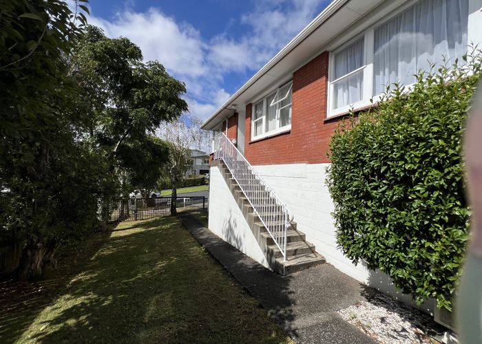  at 1/43 Simkin Ave, Saint Johns, Auckland City, Auckland