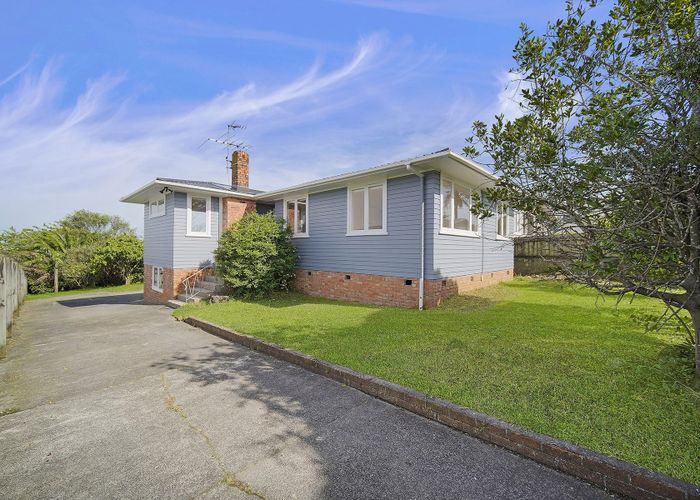  at 220 Sturges Road, Henderson, Waitakere City, Auckland