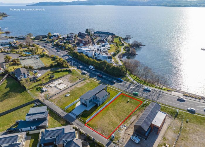  at 3/3 Tremaine Avenue, Two Mile Bay, Taupo