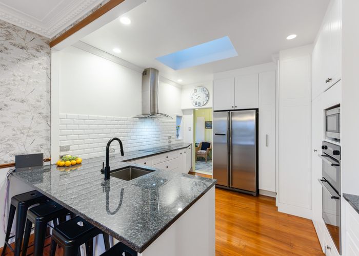  at 148 Cliff View Drive, Green Bay, Auckland