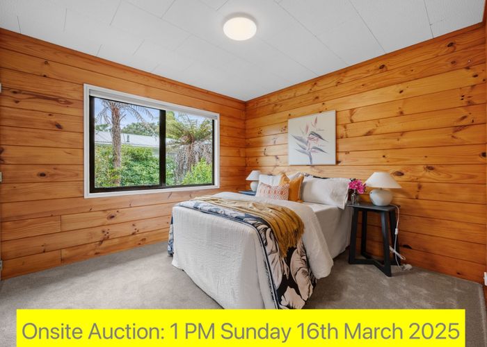  at 2/23 Marsh Avenue, Forrest Hill, Auckland