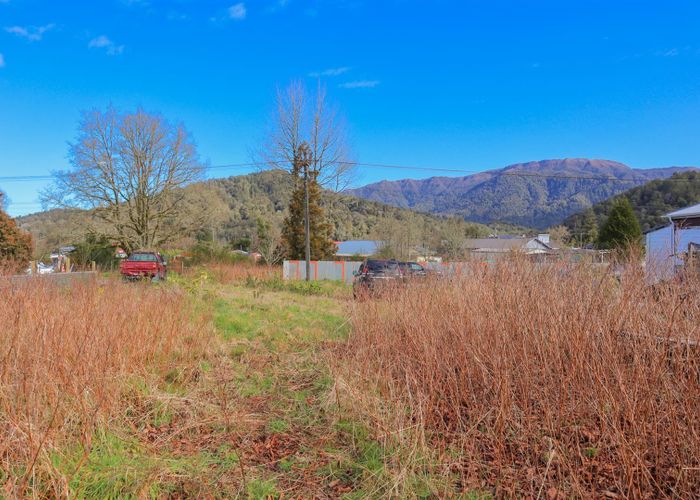  at 21 Clifford Street, Blackball, Greymouth