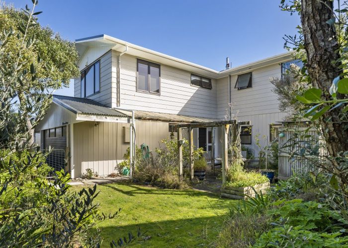  at 5 Moana Street, Otaki Beach, Otaki