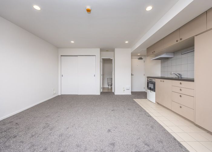  at 1J/3 Keystone Avenue, Mount Roskill, Auckland City, Auckland
