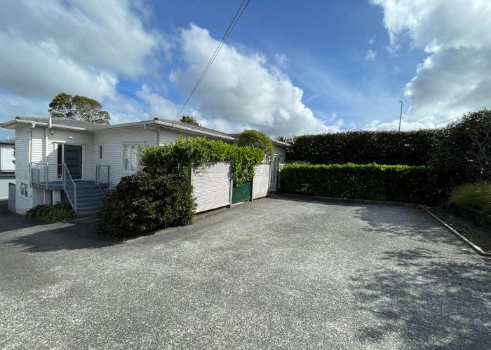 at 79 Hobsonville Road, West Harbour, Waitakere City, Auckland