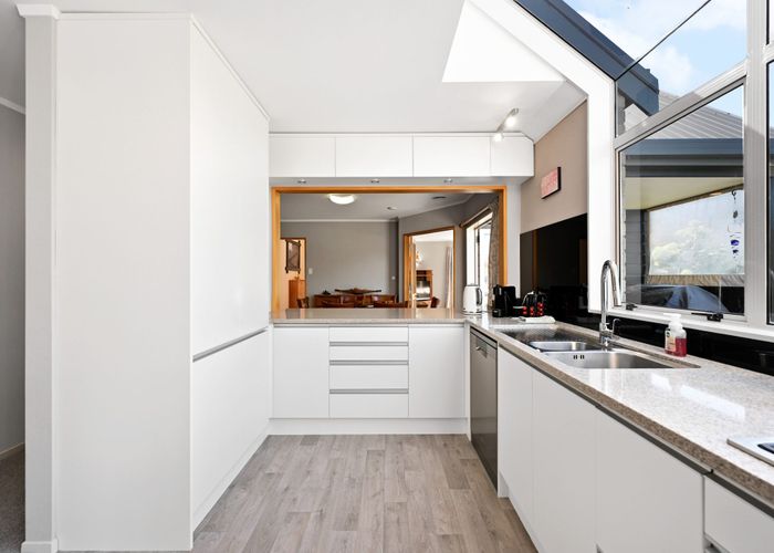  at 15 Willowfield Place, Pukete, Hamilton