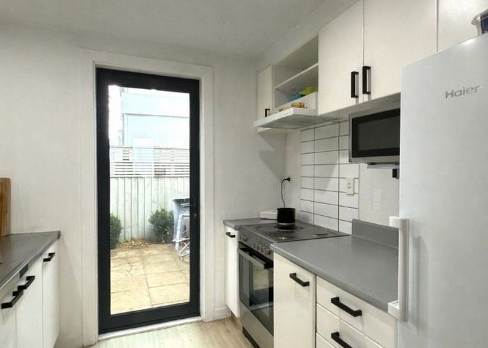  at 1/359 Hereford Street, Linwood, Christchurch City, Canterbury