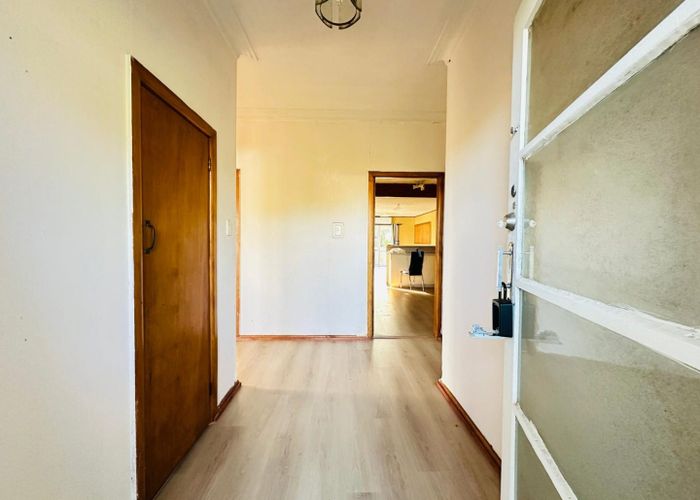  at 39 Cambridge Terrace, Papatoetoe, Manukau City, Auckland
