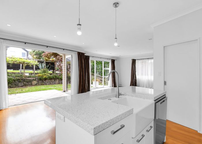  at 25 Newell Street, Point Chevalier, Auckland
