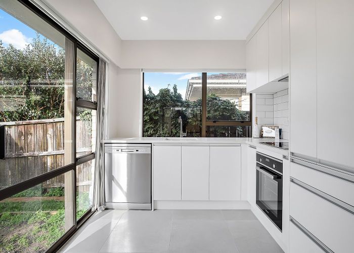  at 4/9 Allen Avenue, Papatoetoe, Manukau City, Auckland