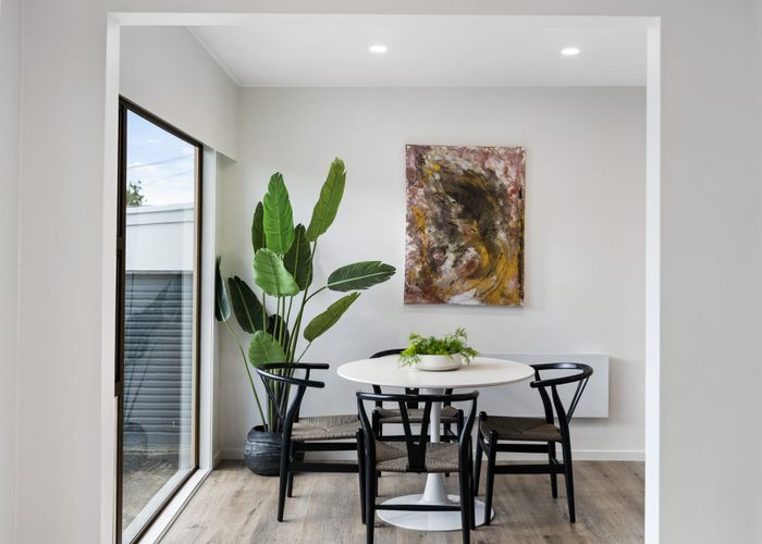  at 2/867 Beach Road, Torbay, North Shore City, Auckland
