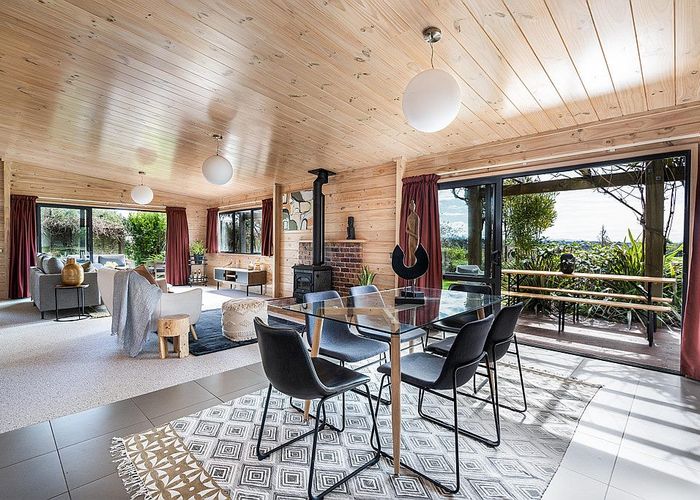  at 5 Hoddy Road, Redwood Valley