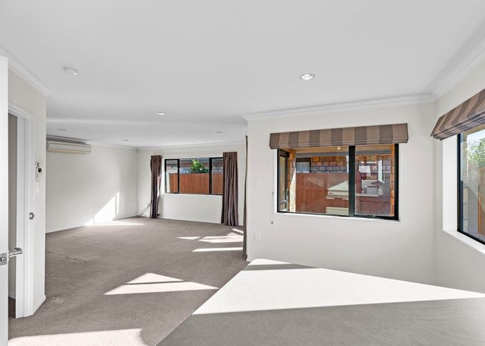 at 215 Park Road, Hokowhitu, Palmerston North, Manawatu / Whanganui