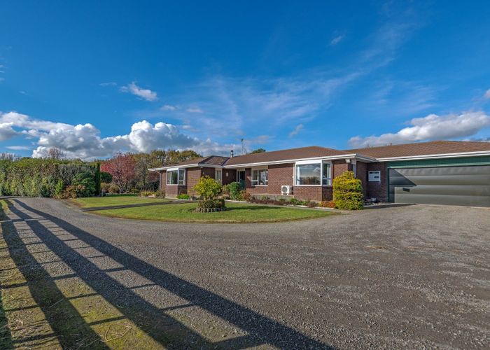  at 840 Makerua Road, Tokomaru