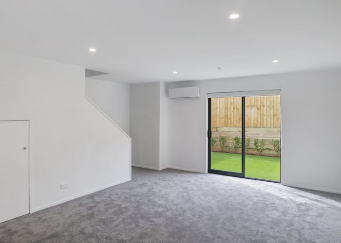  at 8/21 Titoki Street, Te Atatu Peninsula, Waitakere City, Auckland