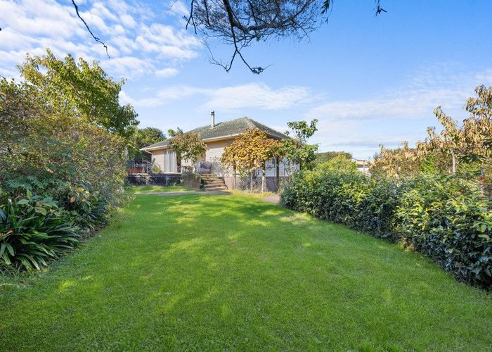  at 41 Amberley Avenue, Te Atatu South, Waitakere City, Auckland
