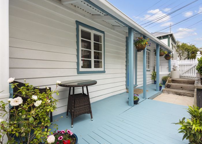  at 5 Torless Terrace, Thorndon, Wellington