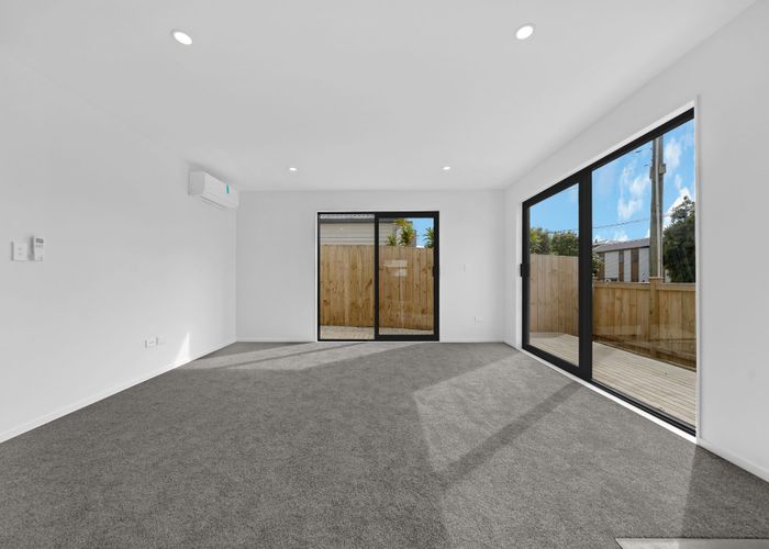  at 15A Holland Avenue, Point England, Auckland City, Auckland