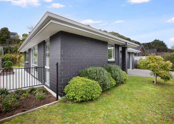  at 39 Tradewinds Drive, Whitby, Porirua, Wellington