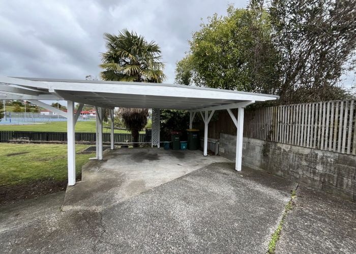  at 1  Kingsway Crescent, Forest Lake, Hamilton, Waikato