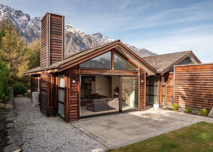  at 4 Jackby Court, Jacks Point, Queenstown-Lakes, Otago