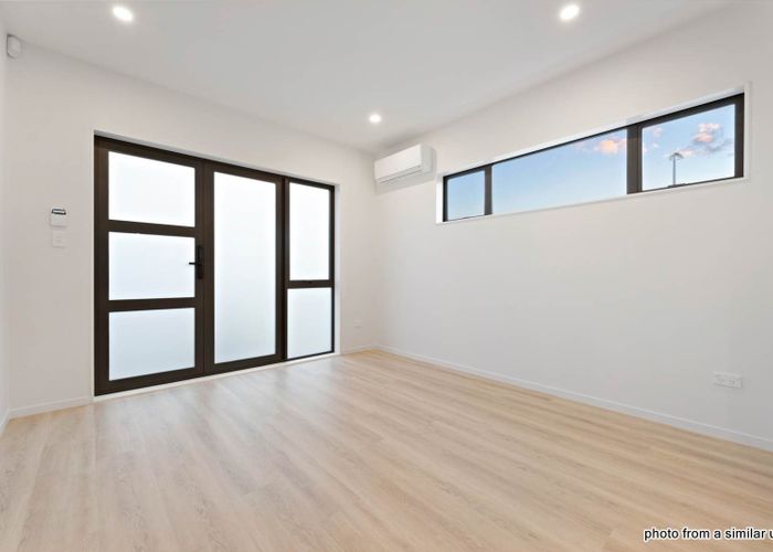  at 19 Whiteywood Street, Westgate, Waitakere City, Auckland